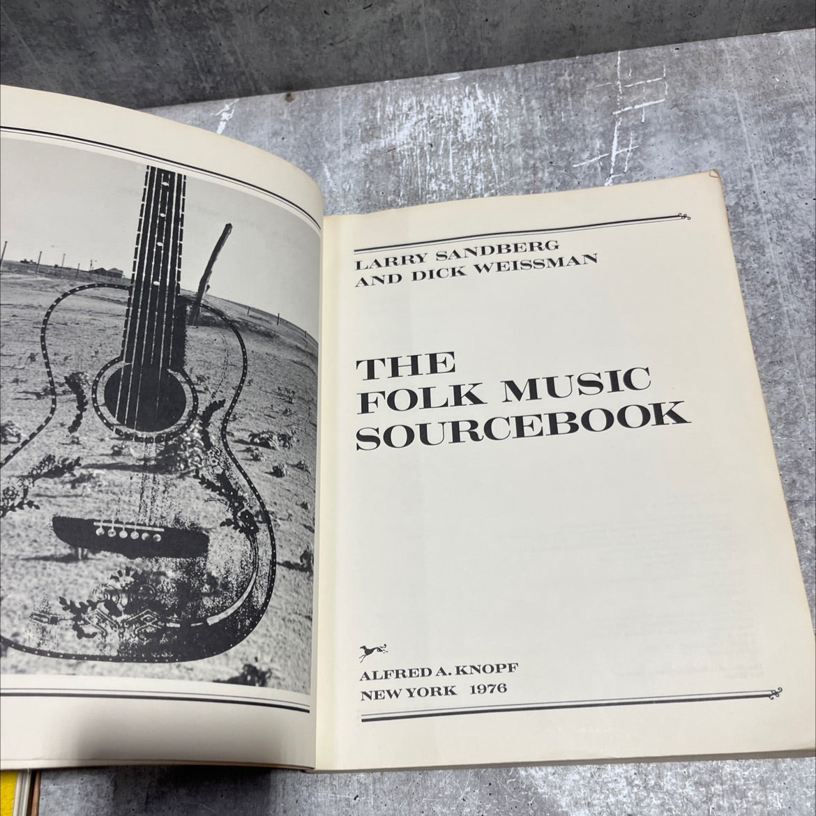 the folk music sourcebook book, by larry sandberg and dick weissman, 1976 Paperback image 2
