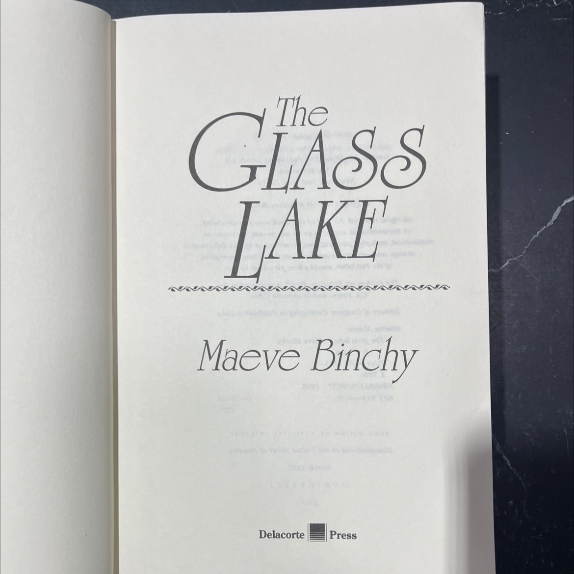 the glass lake book, by Maeve Binchy, 2001 Hardcover image 2