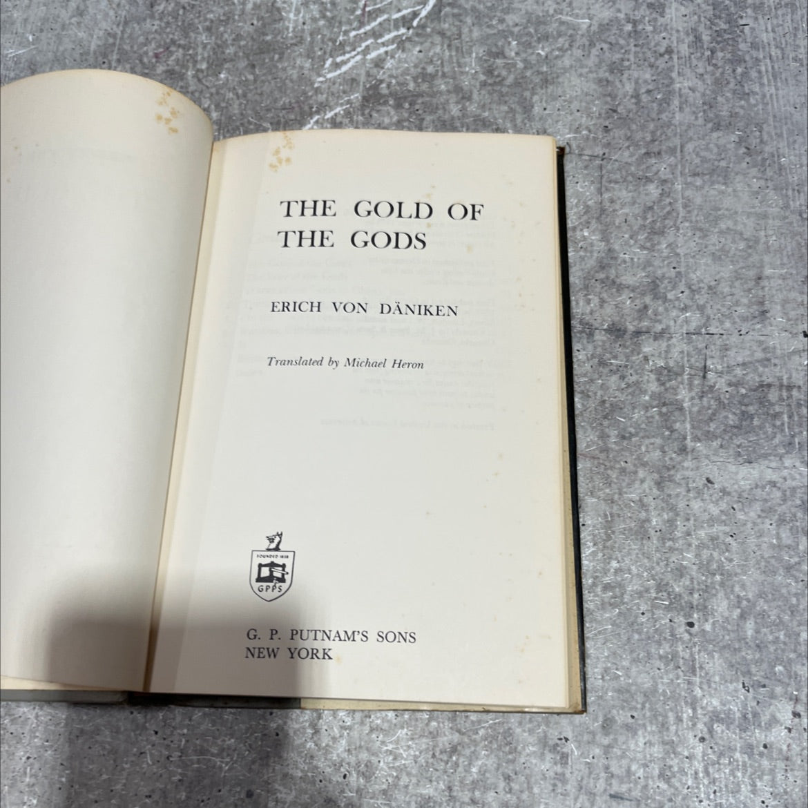 the gold of the gods book, by erich von däniken, 1973 Hardcover image 2