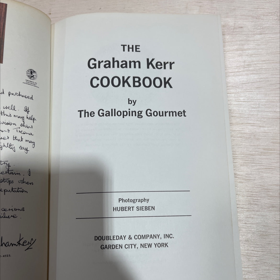 the graham kerr cookbook book, by graham kerr, 1969 Hardcover image 2