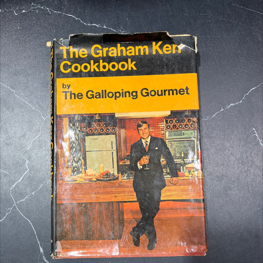 the graham kerr cookbook book, by Graham Kerr, 1969 Hardcover image 1