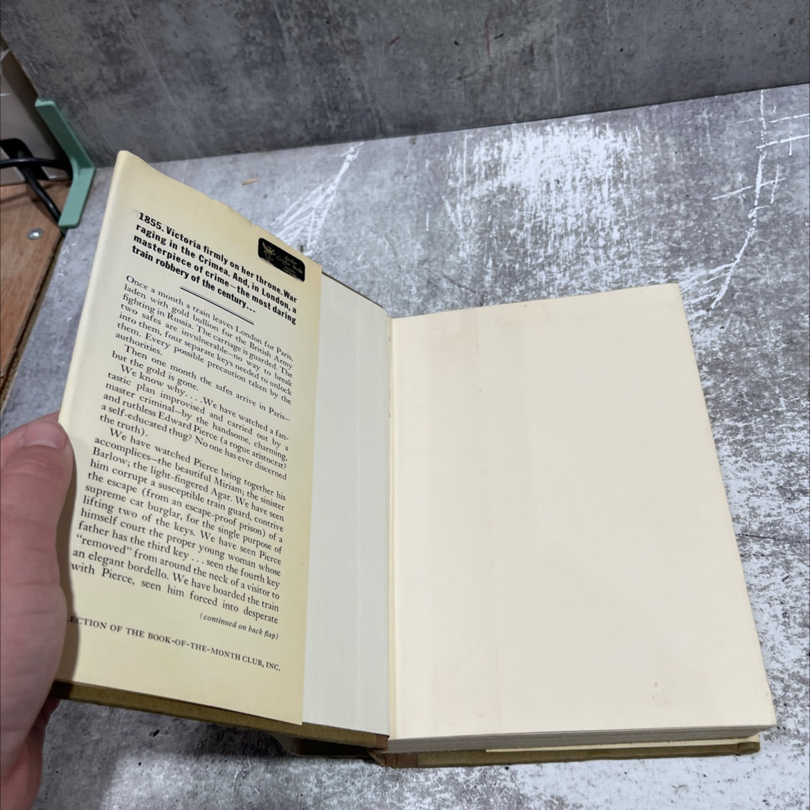 the great train robbery book, by michael crichton, 1975 Hardcover image 4