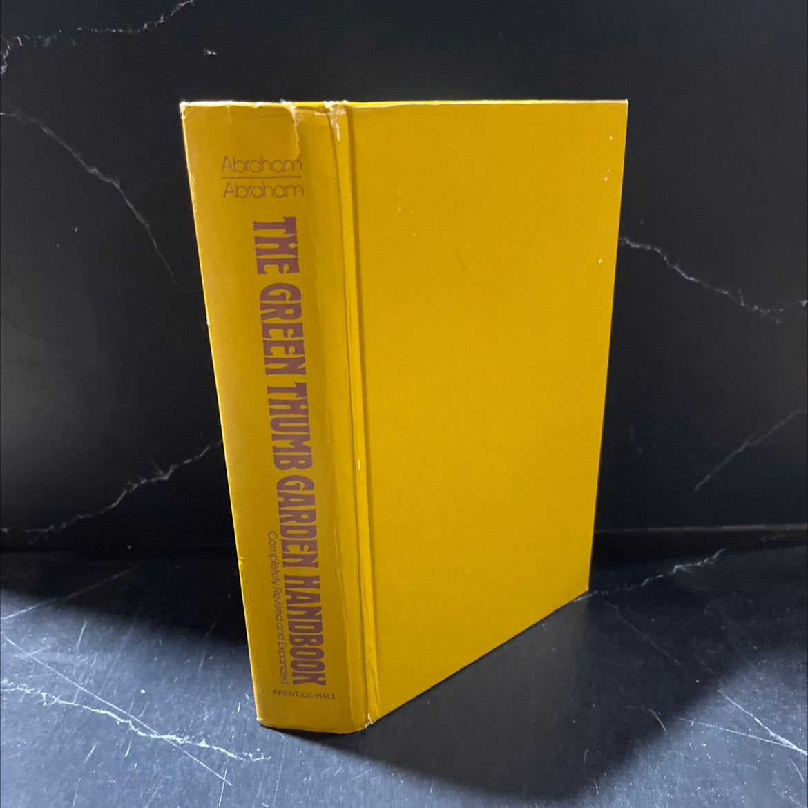 the green thumb garden handbook completely revised and expanded book, by George (Doc) and Katy Abraham, 1977 Hardcover image 1