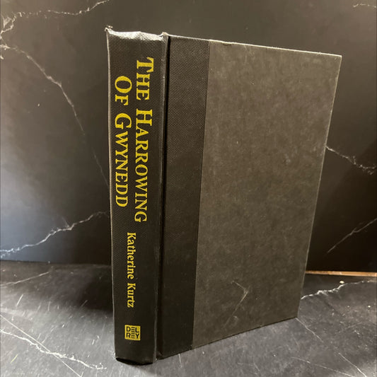 the harrowing of gwynedd book, by Katherine Kurtz, 1989 Hardcover image 1