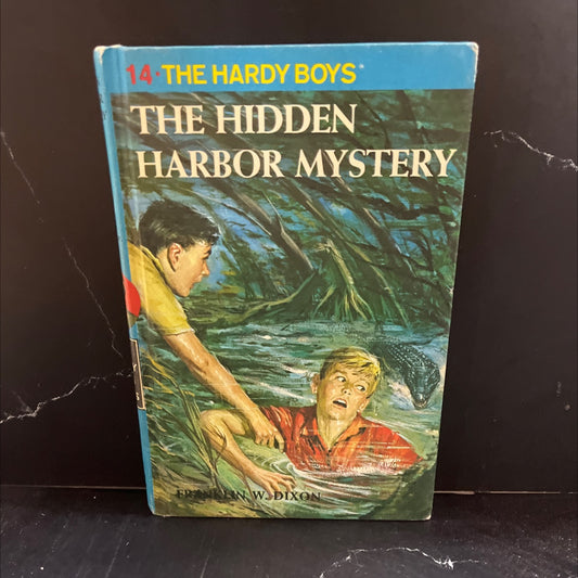the hidden harbor mystery book, by franklin w. dixon, 1980 Hardcover image 1