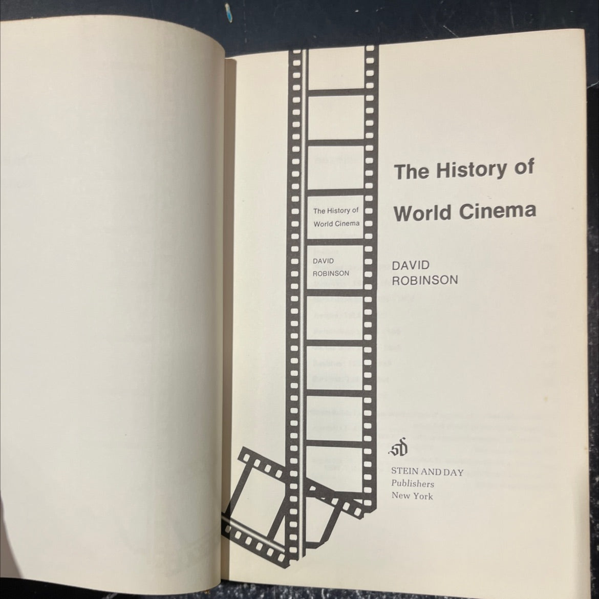 the history of world cinema book, by david robinson, 1973 Hardcover image 2