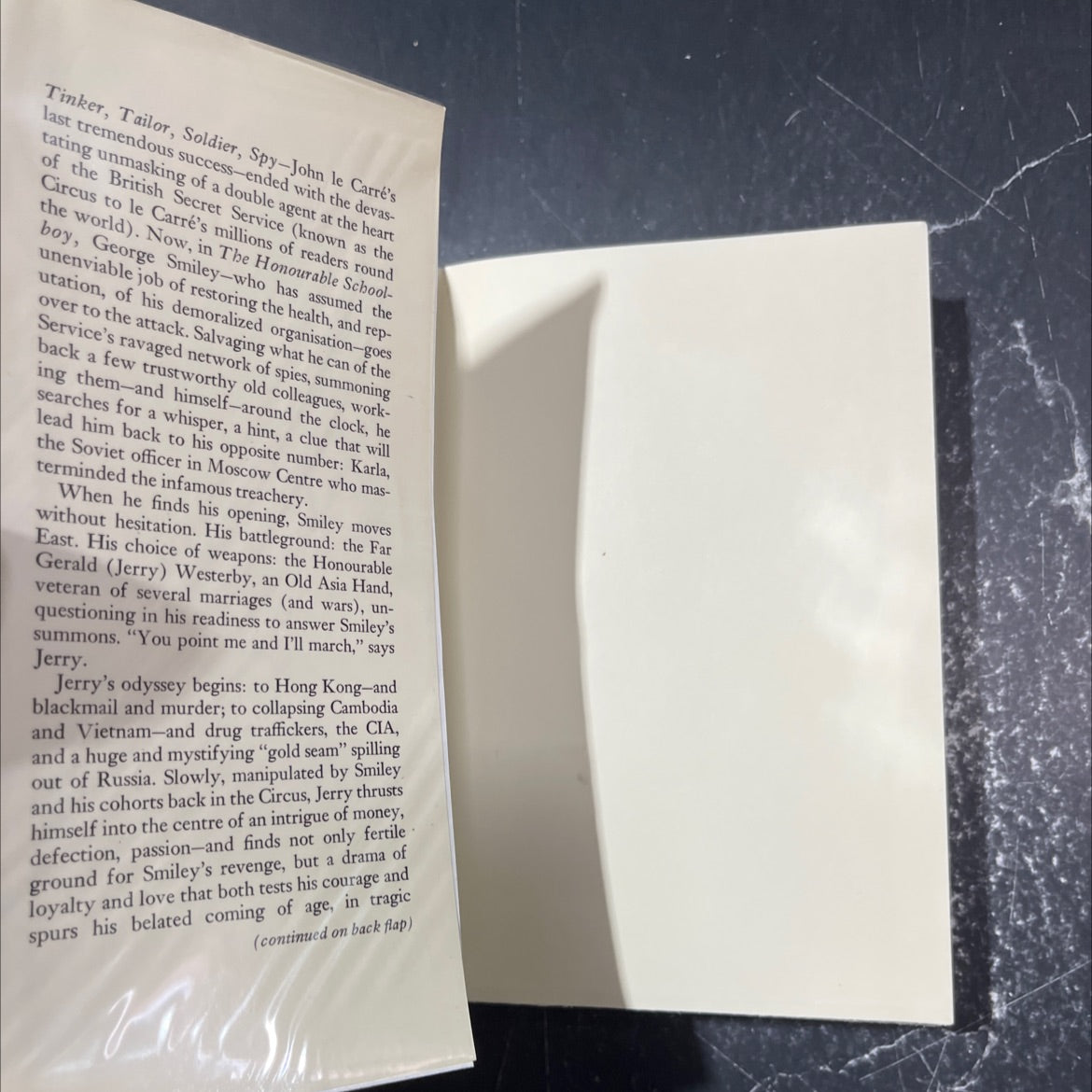 the honourable schoolboy book, by John le Carré, 1977 Hardcover image 4