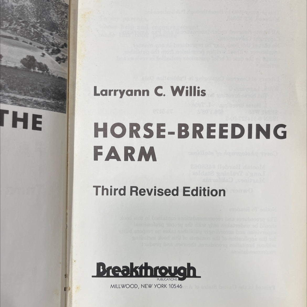 the horse-breeding farm book, by Larryann C. Willis, 1985 Hardcover image 2
