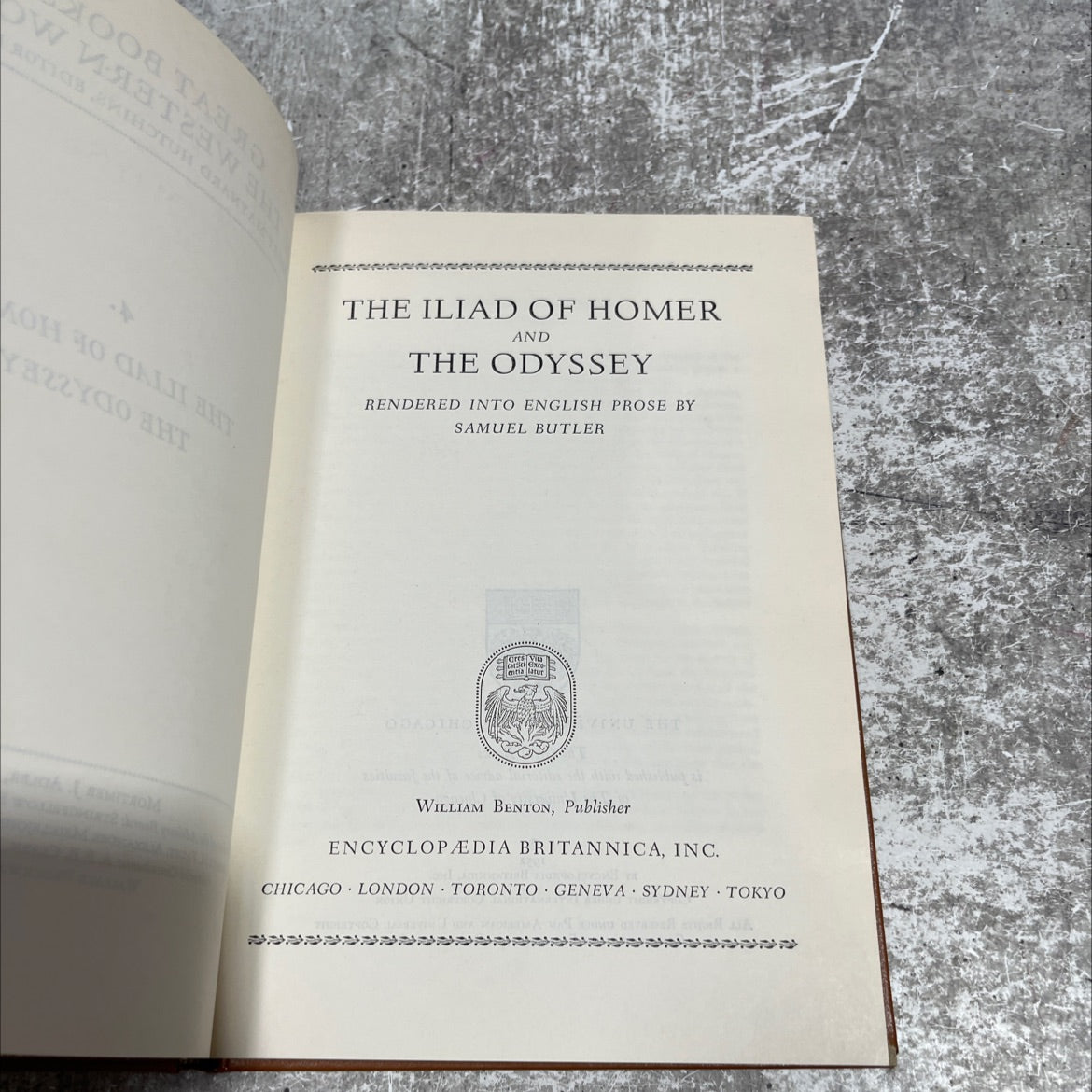 the iliad of homer and the odyssey rendered into english prose by samuel butler book, by homer, 1952 Hardcover image 2
