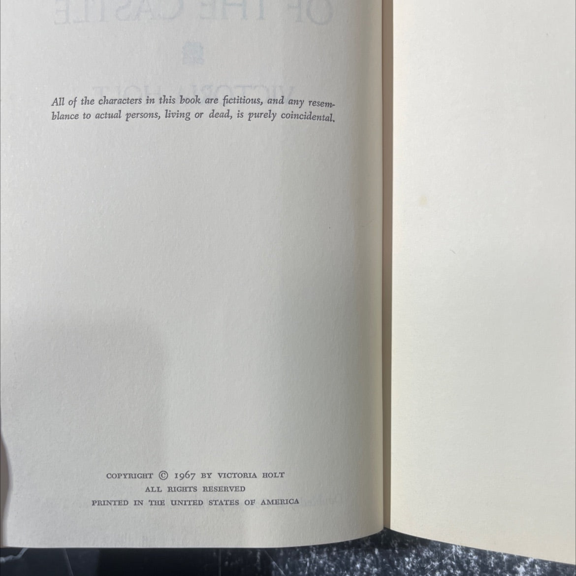 the king of the castle book, by victoria holt, 1967 Hardcover image 3