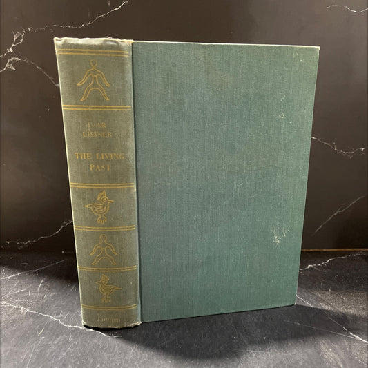 the living past book, by ivar lissner, 1957 Hardcover image 1