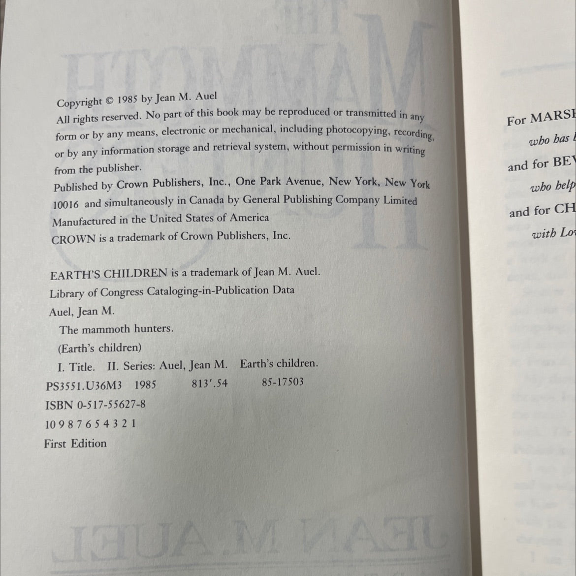 SIGNED the mammoth hunters book, by Jean M. Auel, 1985 Hardcover, First Edition, Vintage image 3