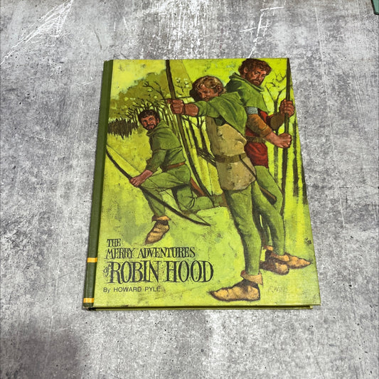 the merry adventures of robin hood book, by howard pyle, 1968 Hardcover image 1