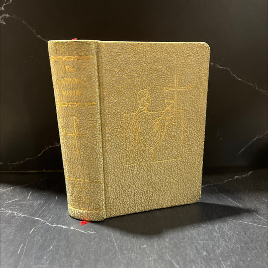 the missal containing all the masses for sundays and for holy days of obligation book, by Reverend John P. O'Connell, image 1