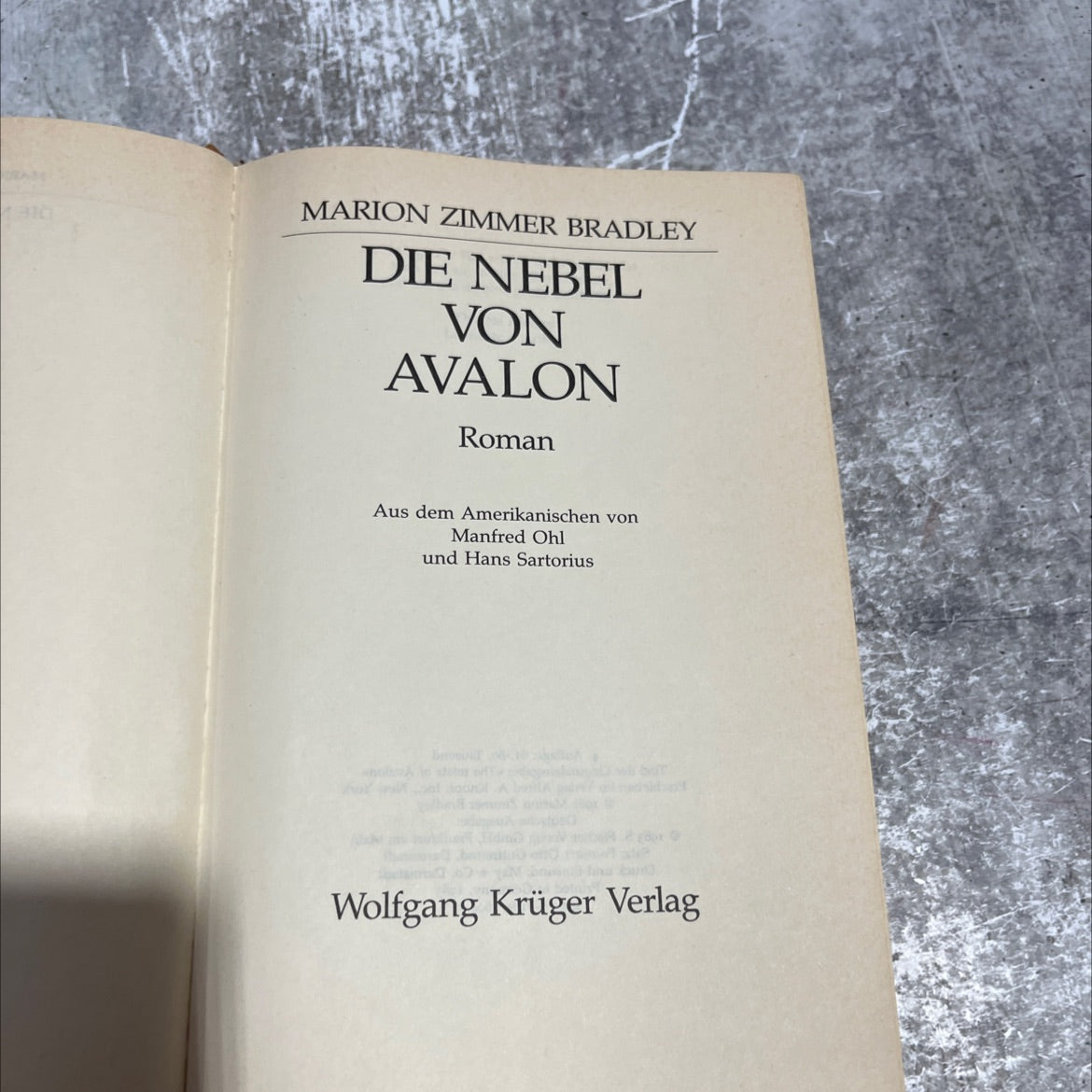 the mists of avalon book, by marion zimmer bradley, 1983 Hardcover image 2