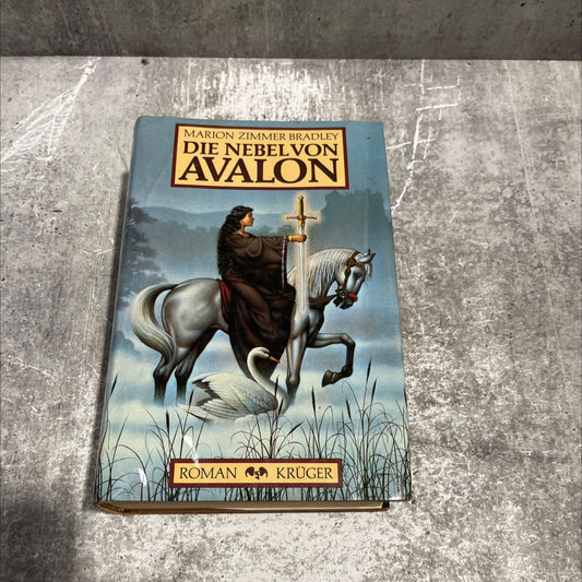 the mists of avalon book, by marion zimmer bradley, 1983 Hardcover image 1