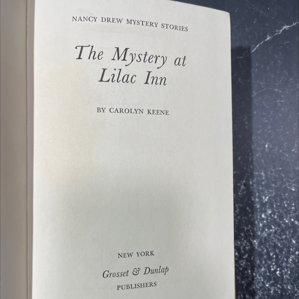 the mystery at lilac inn book, by carolyn keene, 1961 Hardcover image 2