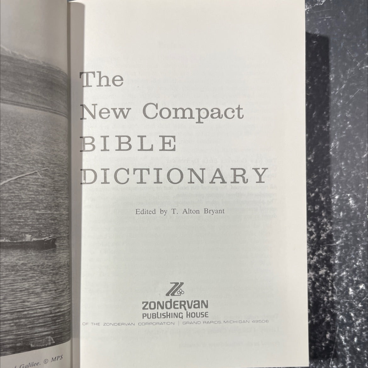 the new compact bible dictionary book, by t. alton bryant, 1980 Hardcover image 2