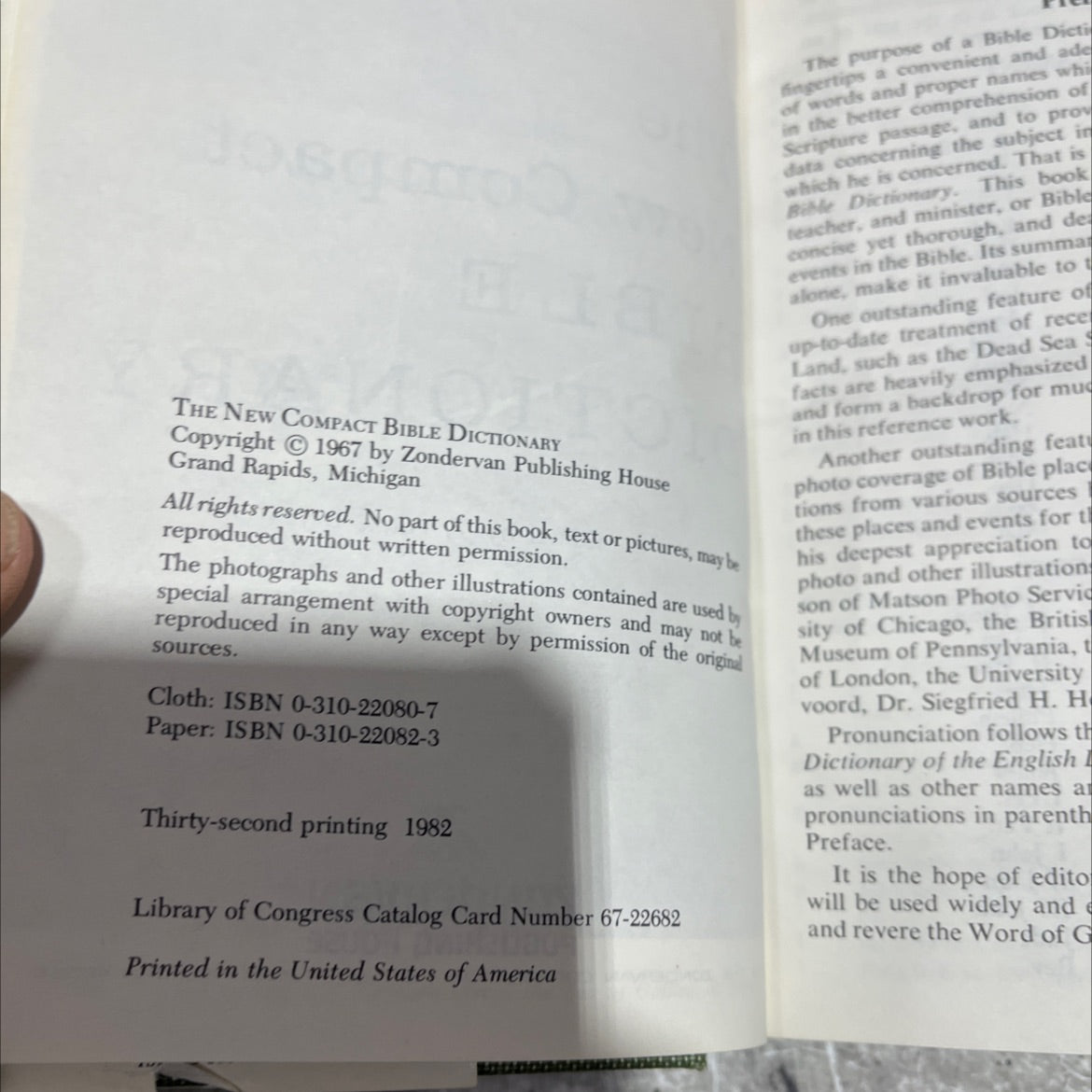 the new compact bible dictionary book, by t. alton bryant, 1982 Hardcover image 3