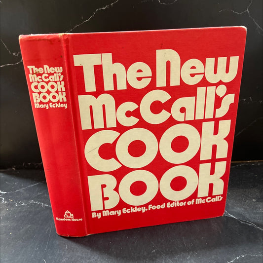 the new mccall's cookbook book, by Mary Eckley, 1973 Hardcover image 1