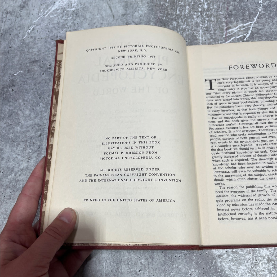 the new pictorial encyclopedia of the world book, by franklin dunham, 1955 Hardcover image 3