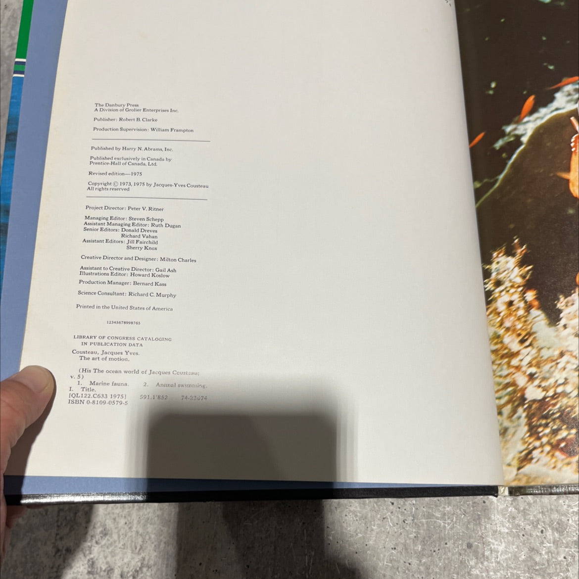 the ocean world of jacques cousteau volume 5 the art of motion book, by Jacques Yves Cousteau, 1975 Hardcover image 3