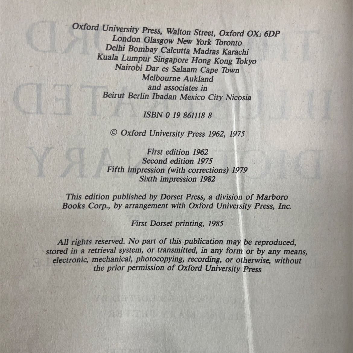 the oxford illustrated dictionary book, by j. coulson, lucy hutchinson, c. t. carr, dorothy eagle, 1975 Hardcover image 3