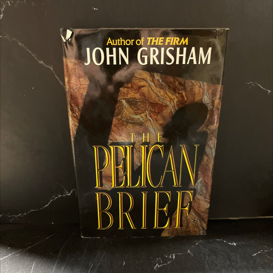 the pelican brief book, by john grisham, 1992 Hardcover image 1