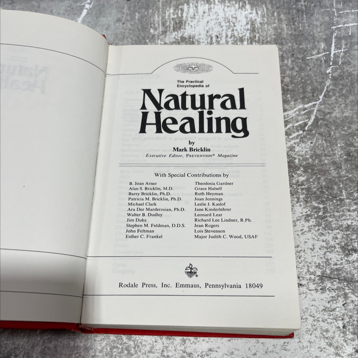 the practical encyclopedia of natural healing book, by Mark Bricklin, 1976 Hardcover image 2