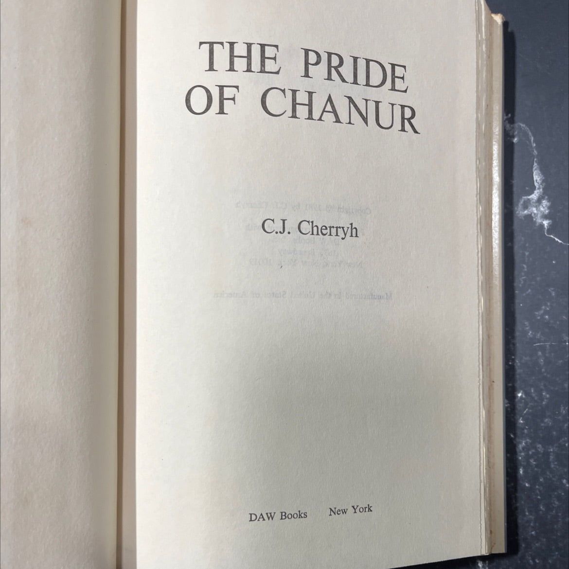 the pride of chanur book, by C.J. Cherryh, 1981 Hardcover image 2