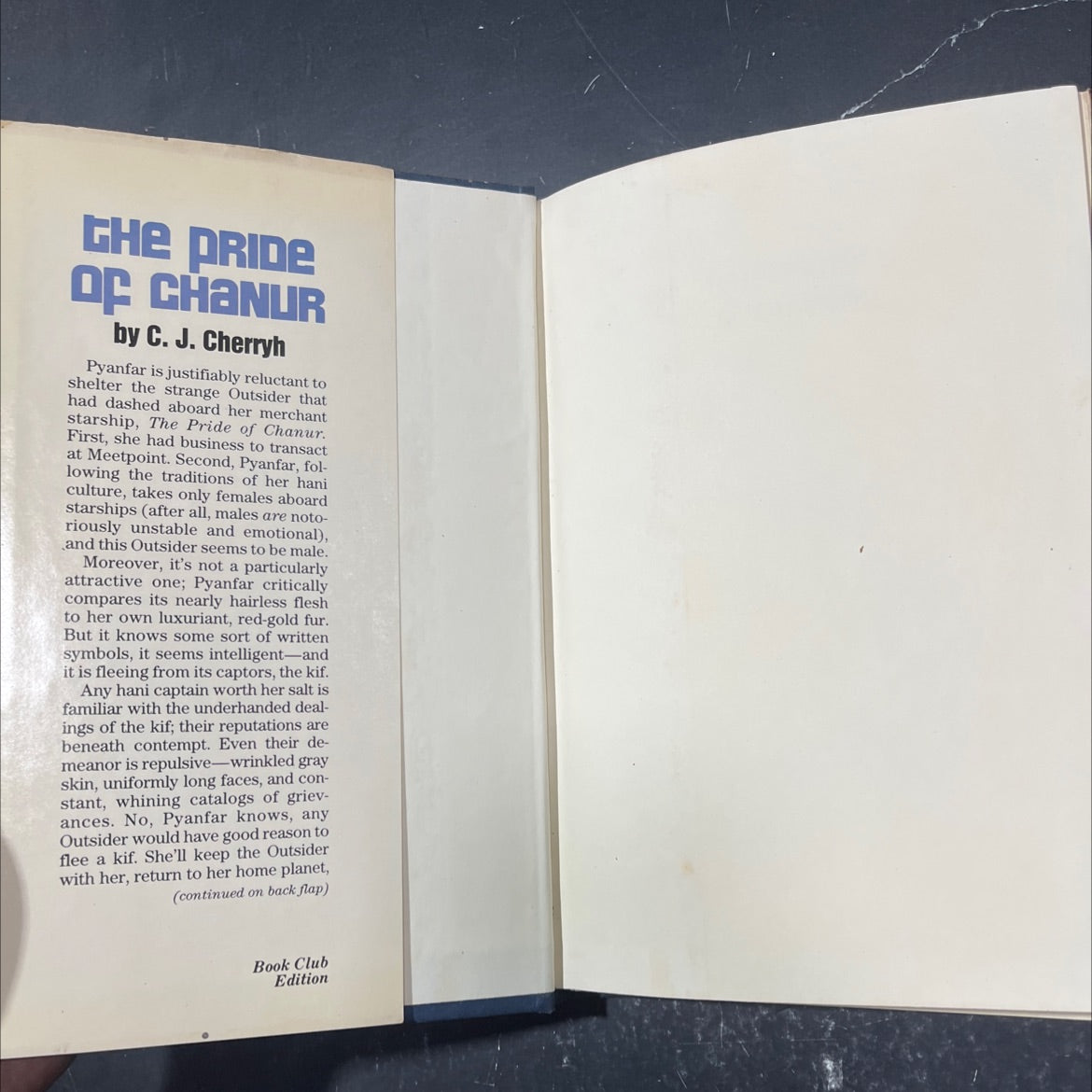 the pride of chanur book, by C.J. Cherryh, 1981 Hardcover image 4