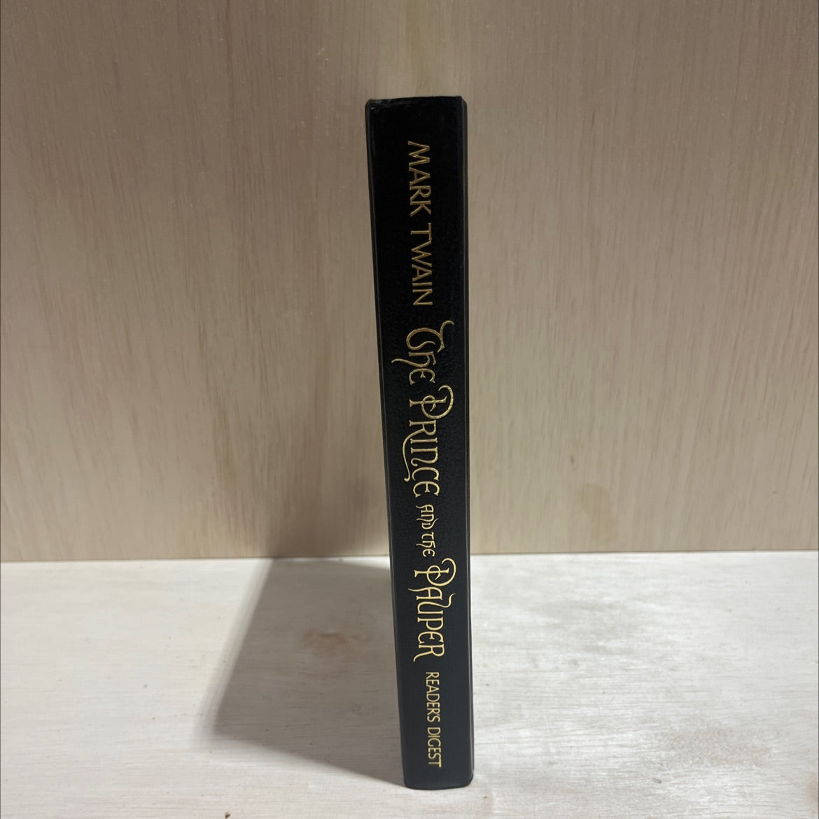the prince and the pauper book, by mark twain, 1988 Hardcover image 4