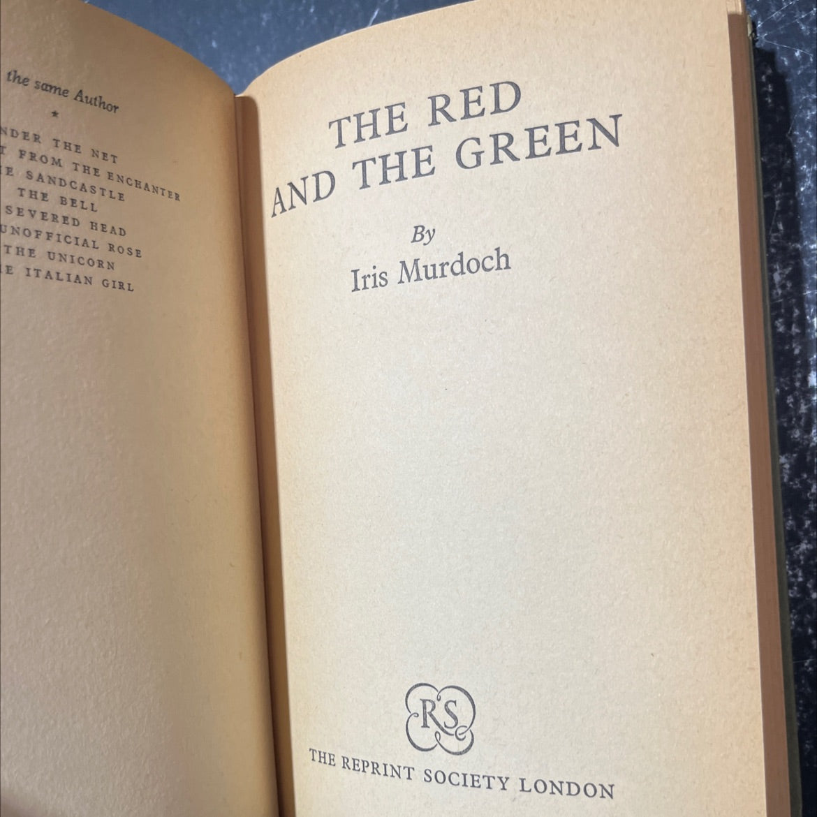 the red and the green book, by Iris Murdoch, 1967 Hardcover image 2