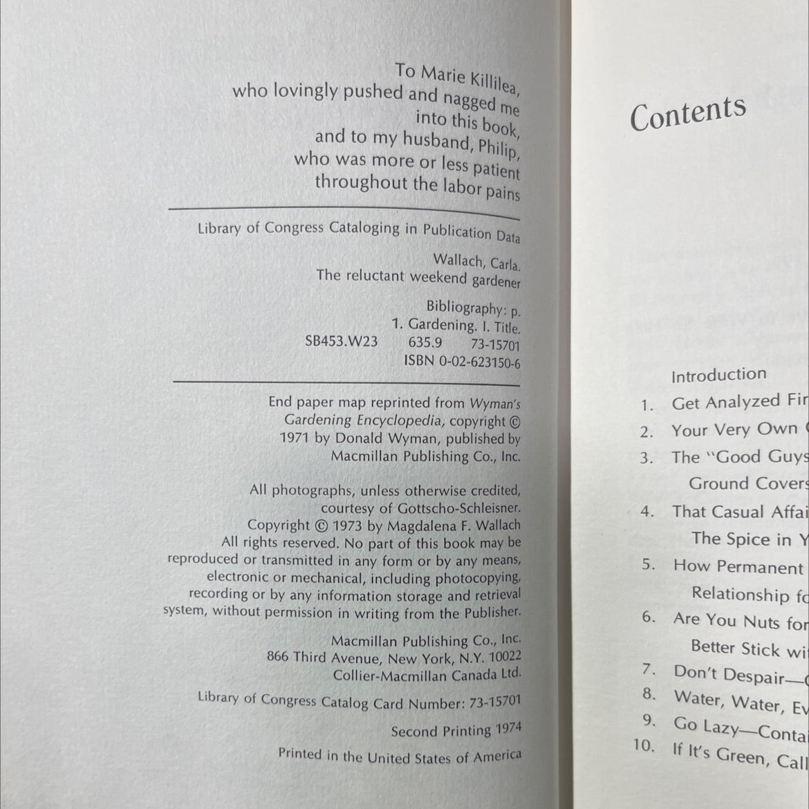 the reluctant weekend gardener book, by carla wallach, 1973 Hardcover image 3