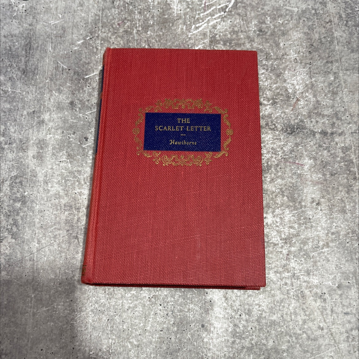 the scarlet letter book, by nathaniel hawthorne, 1949 Hardcover image 1