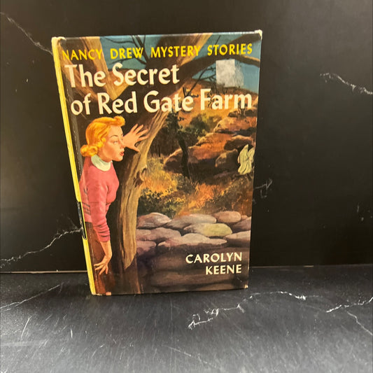 the secret of red gate farm book, by carolyn keene, 1961 Hardcover image 1