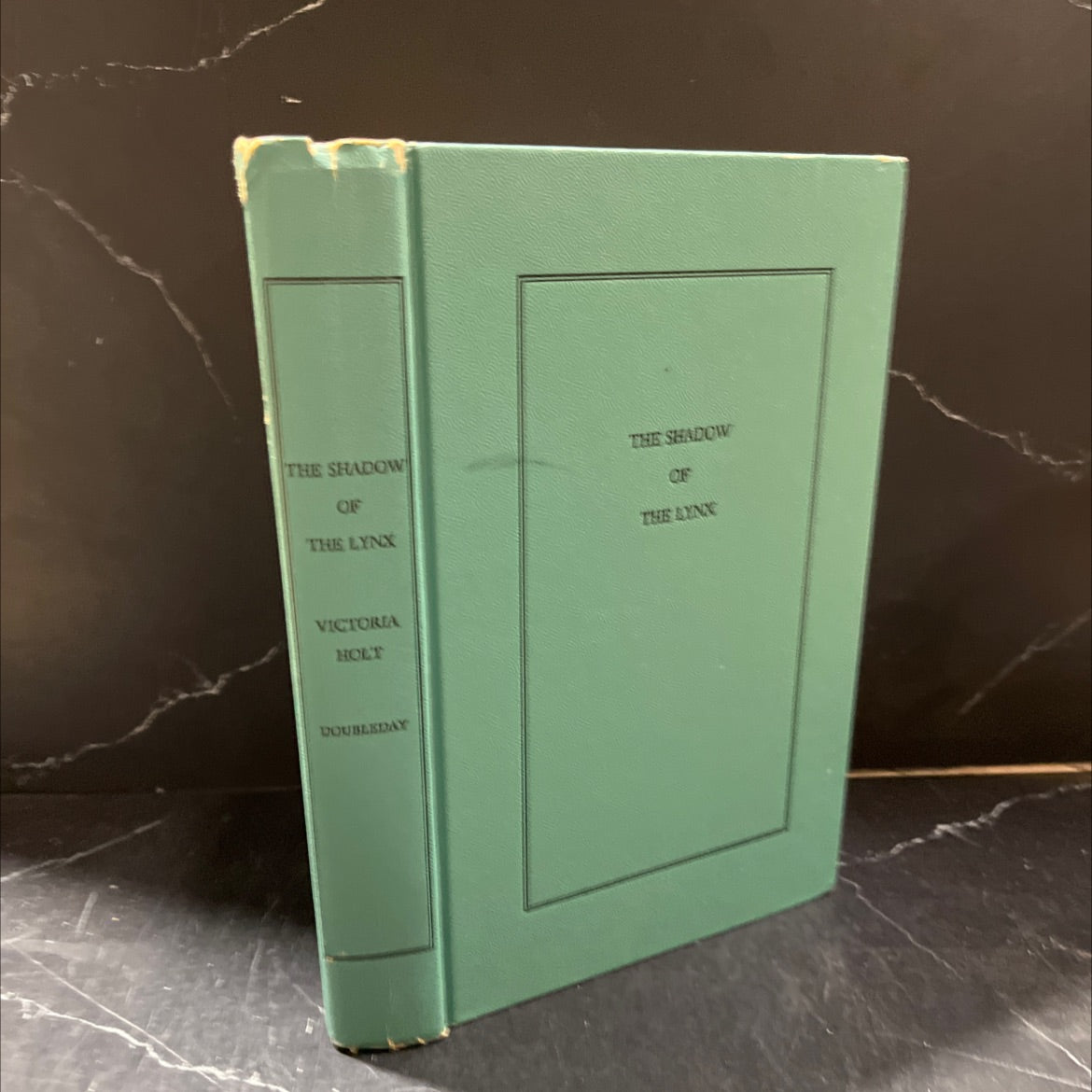 the shadow of the lynx book, by victoria holt, 1971 Hardcover image 1