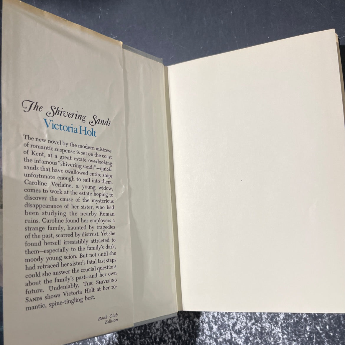 the shivering sands book, by Victoria Holt, 1969 Hardcover image 4