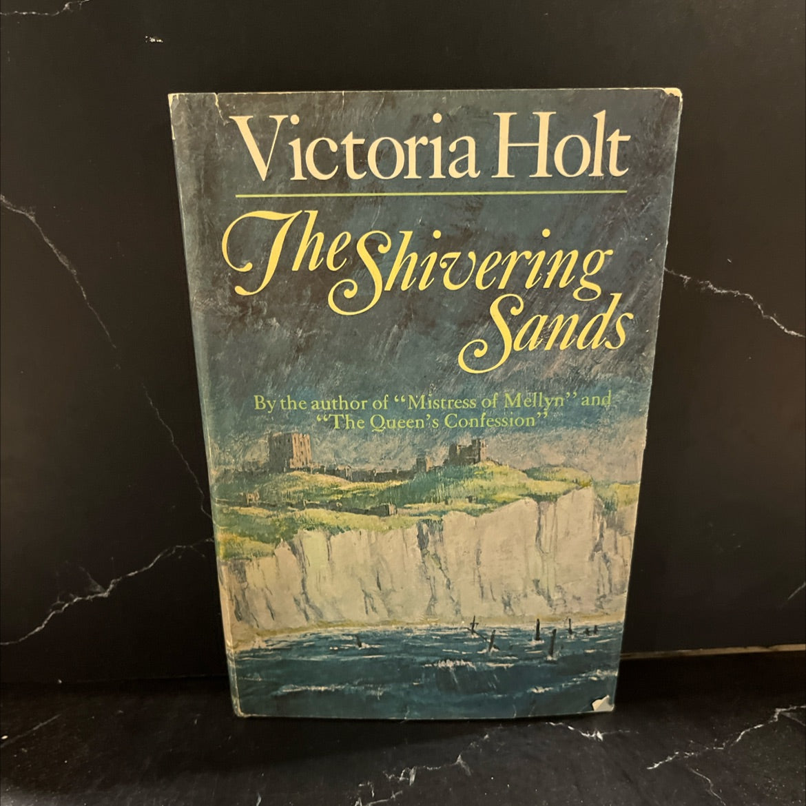 the shivering sands book, by Victoria Holt, 1969 Hardcover image 1