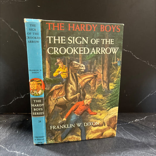the sign of the crooked arrow book, by franklin w. dixon, 1949 Hardcover image 1