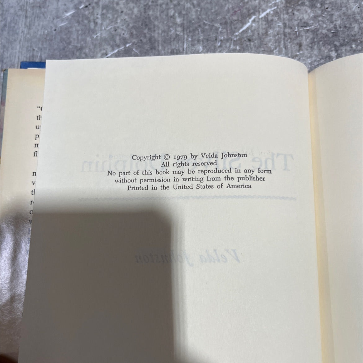 the silver dolphin book, by Velda Johnston, 1979 Hardcover image 3