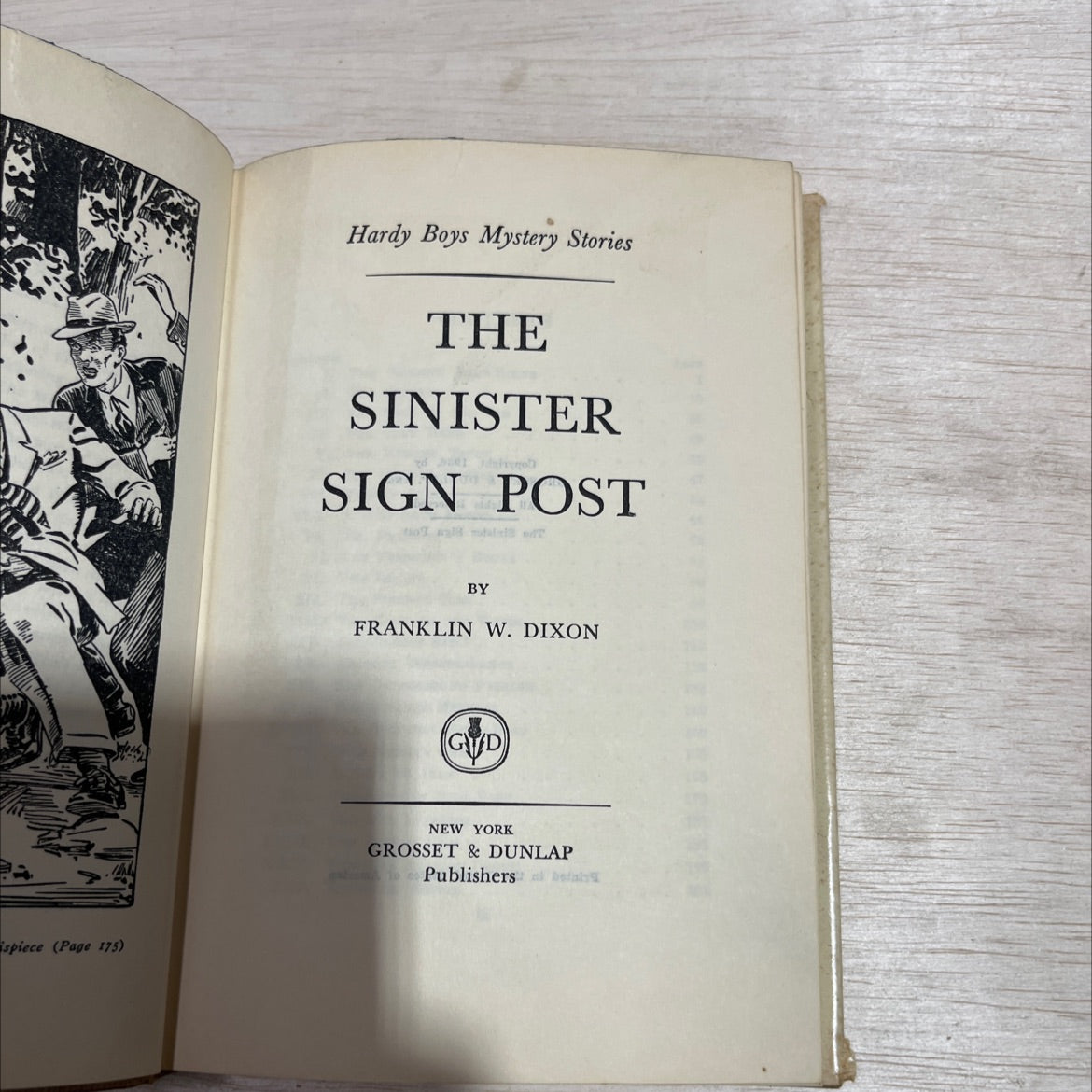 the sinister sign post book, by franklin w. dixon, 1936 Hardcover image 2