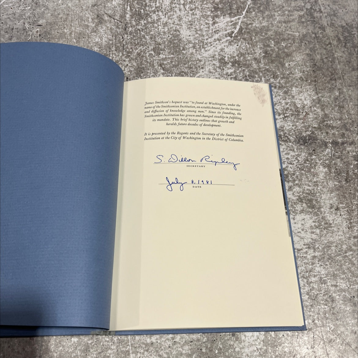 the smithsonian institution book, by unknown, 1980 Hardcover image 3