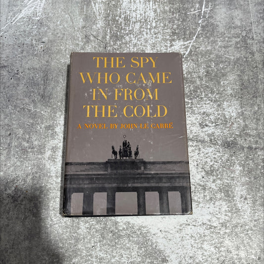 the spy who came in from the cold book, by John le Carré, 1964 Hardcover image 1