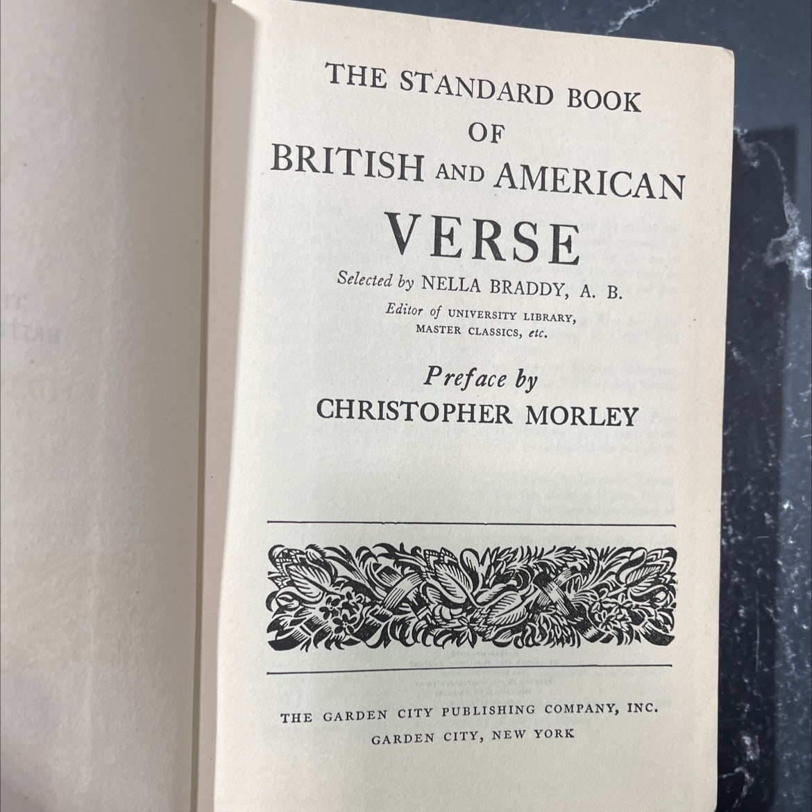the standard book of british and american verse book, by nella braddy, 1932 Hardcover image 2