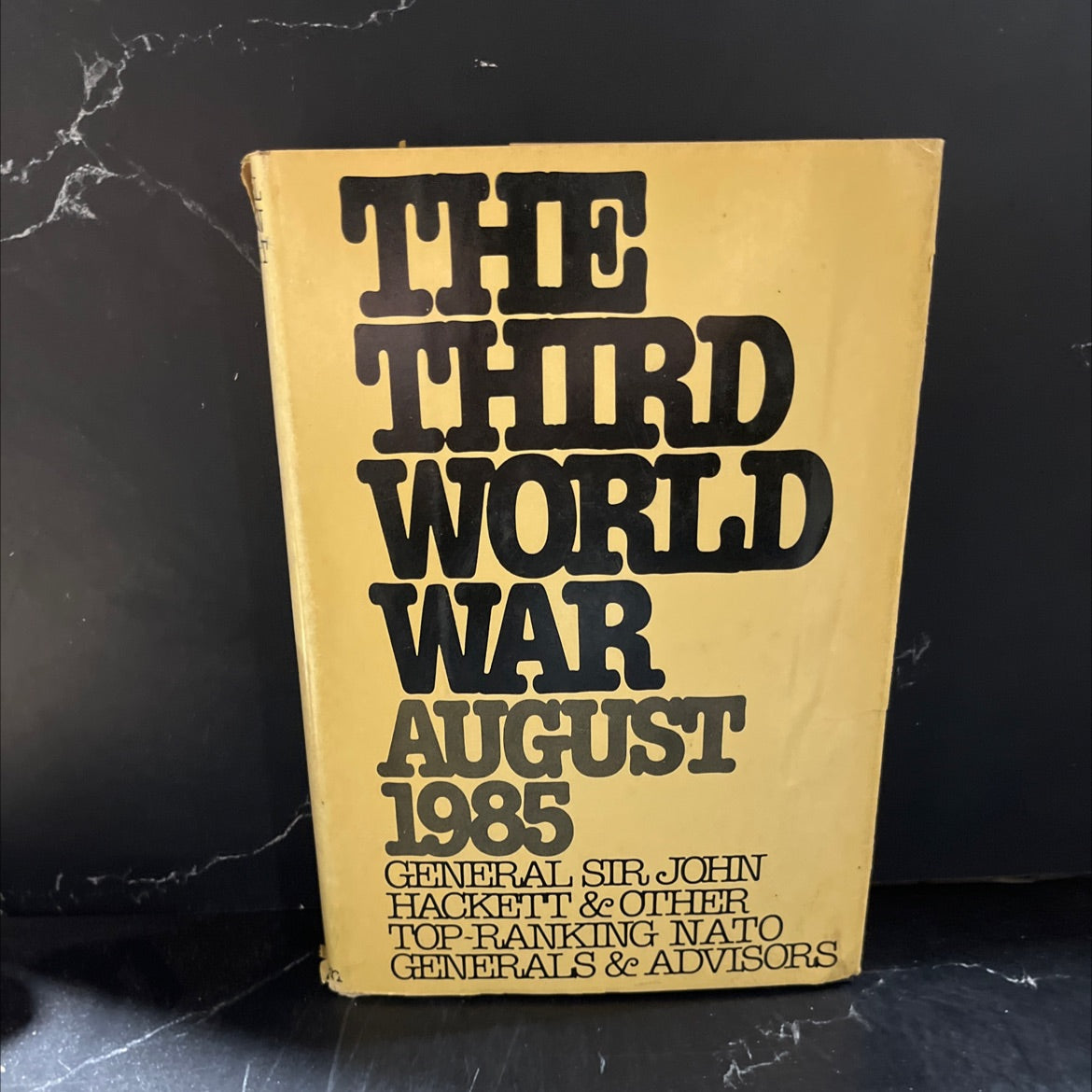 the third world war a future history book, by general sir john hackett and others, 1978 Hardcover image 1