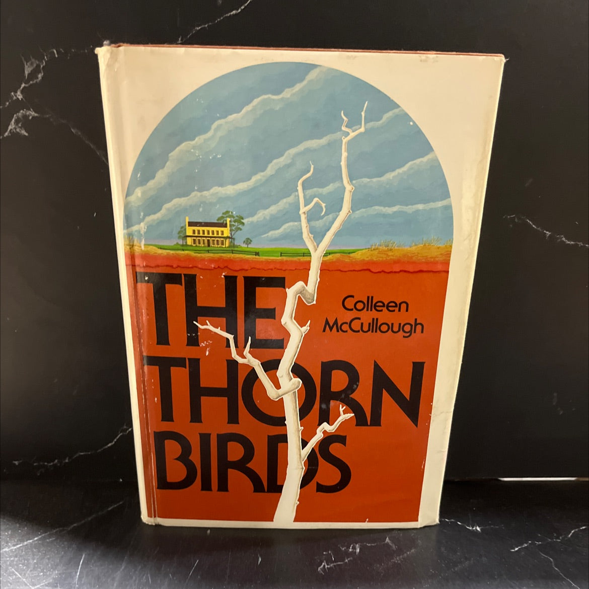 the thorn birds book, by Colleen McCullough, 1977 Hardcover image 1