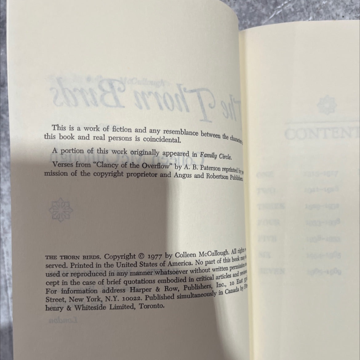the thorn birds book, by Colleen McCullough, 1977 Hardcover image 3