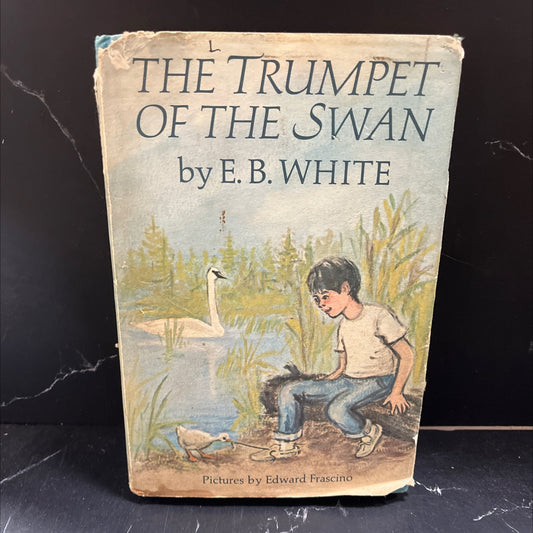 the trumpet of the swan book, by e. b. white, 1970 Hardcover image 1