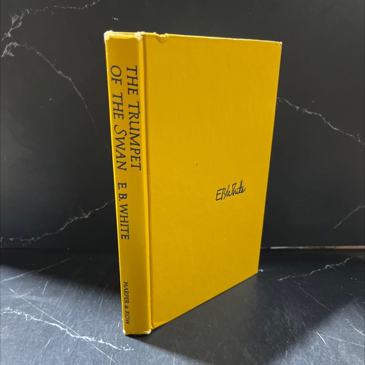 the trumpet of the swan book, by E. B. White, 1970 Hardcover image 1